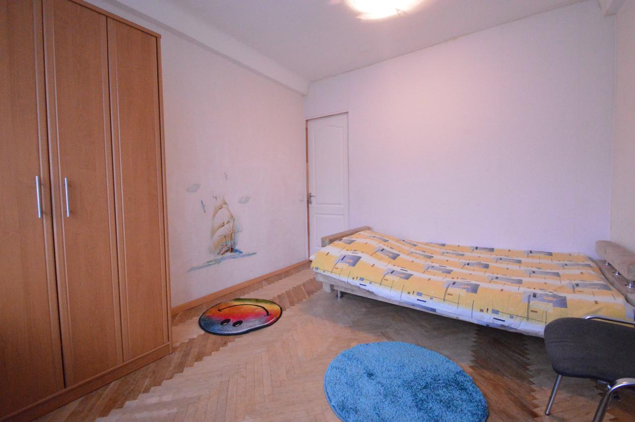 Guest House Otradny For 3 Rooms Kiev Dış mekan fotoğraf