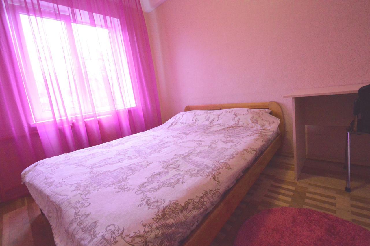 Guest House Otradny For 3 Rooms Kiev Dış mekan fotoğraf